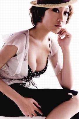 内衣外穿 “沟”勒性感胸围_网易女士 - 林邑良民 - 林邑良民