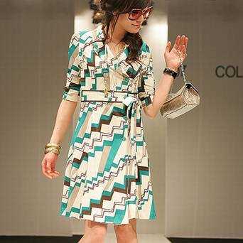 服装颜色搭配技巧 - 小蜜蜂 - 千载难逢