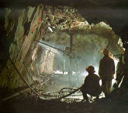 中华人民共和国大事记(1977年)