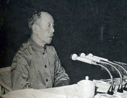 中华人民共和国大事记(1975年)