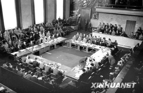 共和国档案——1954年:登上国际舞台