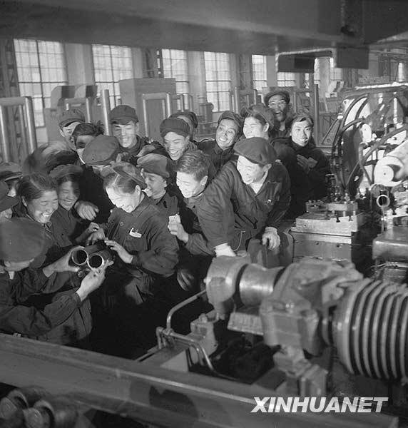 共和国档案——1953年:向工业国的目标迈进