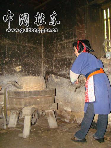 应用桂东民间方言俗语的先行者 应用桂东民间方言俗语的先行者