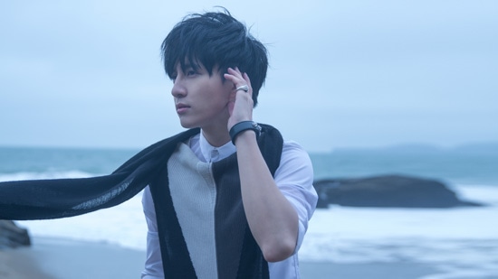 薛之谦高尚歌词