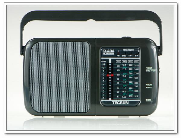 Tecsun/德生 R-404高灵敏度调频/中波/短波收音机