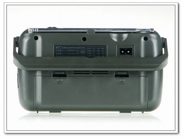 Tecsun/德生 R-404高灵敏度调频/中波/短波收音机