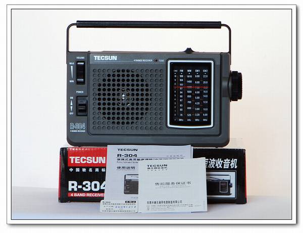 Tecsun/德生 R-304 便携式高灵敏度调频/中波/短波收音机
