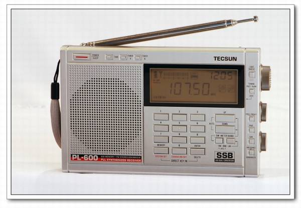 德生 PL-600数字调谐全波段立体声德生收音机