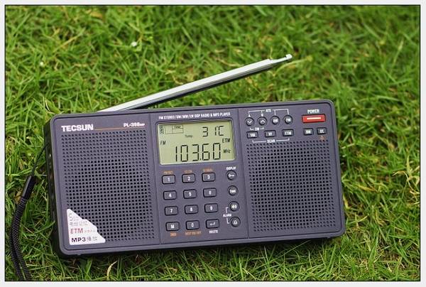 德生PL-398MP MP3播放功能(SD卡插口)的全波段立体声收音机