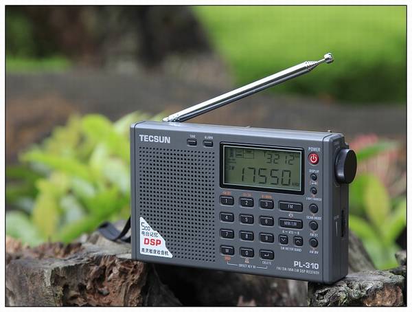 德生 PL-310 全波段数字解调立体声收音机