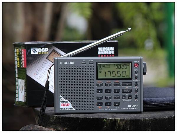 德生 PL-310 全波段数字解调立体声收音机