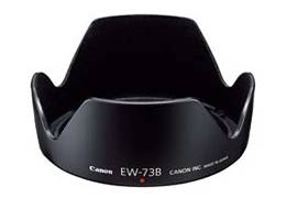 ͼ4 EF-S18-135mm f/3.5-5.6 ISͷʹõĻڹEW-73B