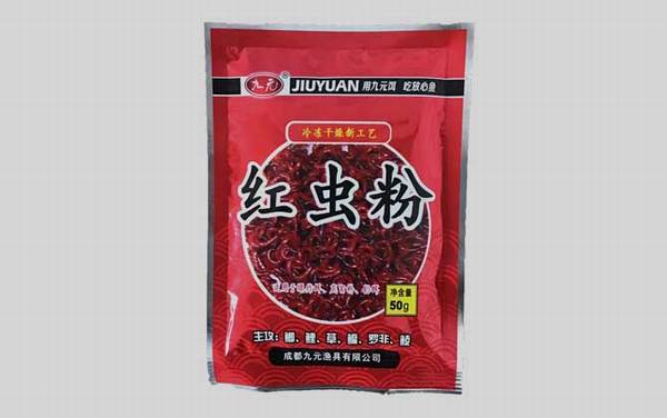红虫粉配什么料钓鲫鱼?