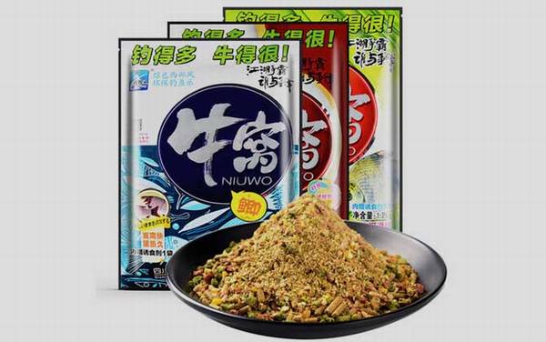 用什么打窝大鲫鱼最多?