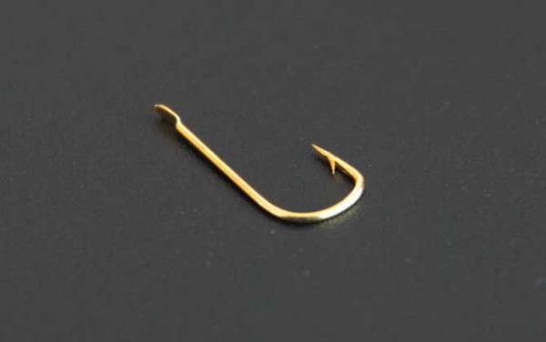 台钓鲫鱼用多大的鱼钩适合?