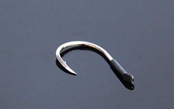 伊豆鱼钩和千又鱼钩哪个好用?