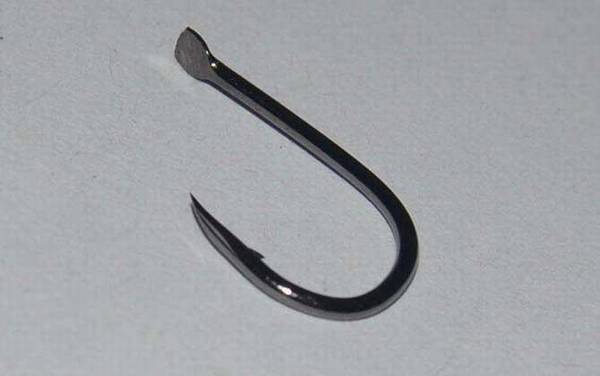 4号伊势尼鱼钩能钓小鱼吗?