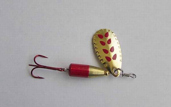 路亚钓法用什么拟饵?