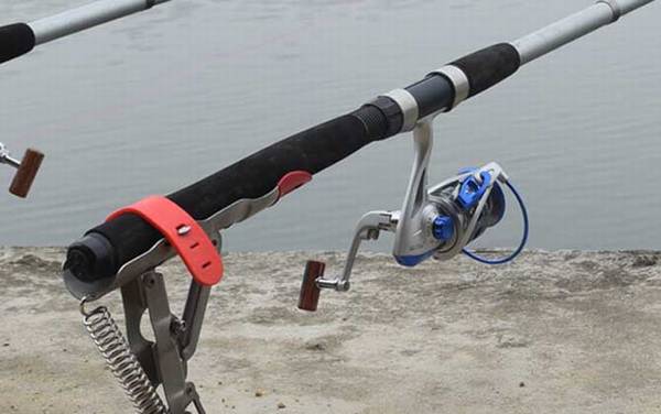 海竿钓鱼技巧大全,从线组、饵料到钓点、抛竿都很有讲究!