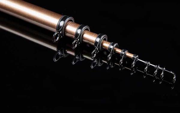 海竿怎么安装鱼漂和鱼钩?海竿一般用滑漂,钩组要取决于鱼情!