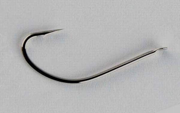 白狐钩和秋田狐钩的区别,钩条粗细不一样,白狐钩适合钓大鱼!