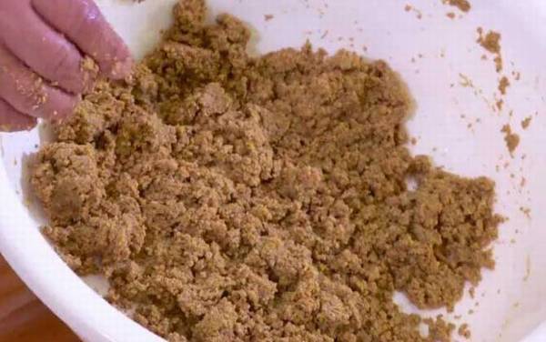 饵料入水就化怎么办?有5个常见的原因,很多新手都容易犯!