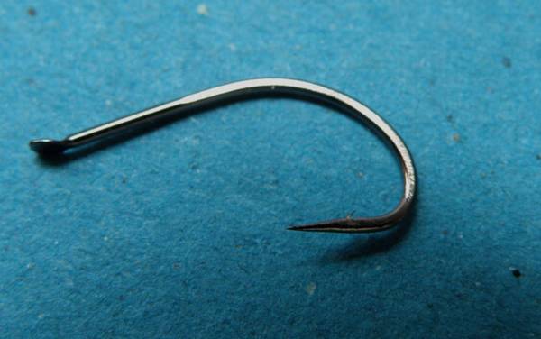 伊豆与丸世哪个好用?没有答案,鱼情不同适用的鱼钩也不同!