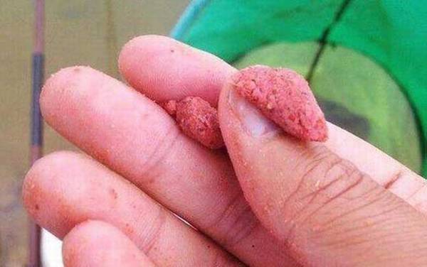 搓饵_正确开饵_怎么搓不掉钩_加不加拉丝粉