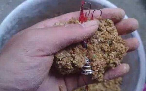 爆炸钩_怎么上饵_使用方法_饵料配方