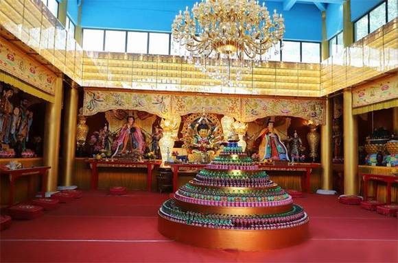 ɽ������ľ��������֮��