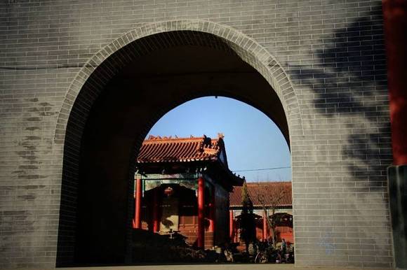 �ӱ�����ǧ����£���ͣ��