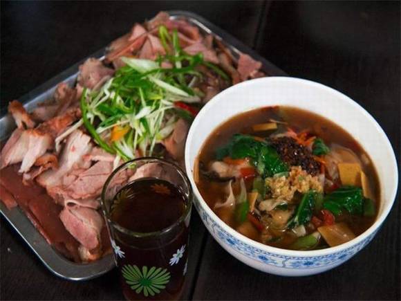 �����������ԣ����׳�