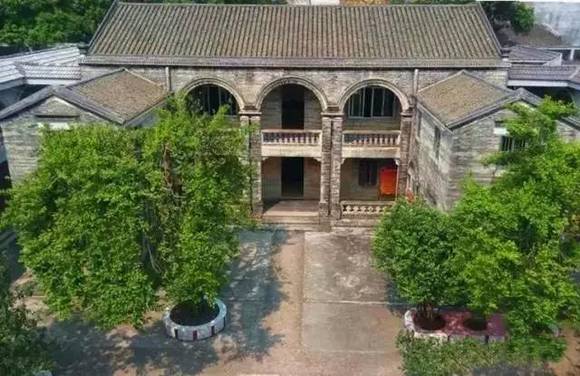 �����������˹ʾ�