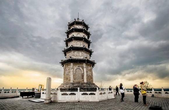 �ӱ�������ɽ��