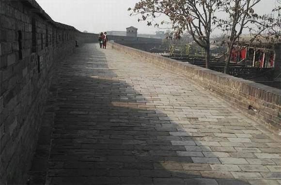 ɽ��ƽң�ų�ǽ