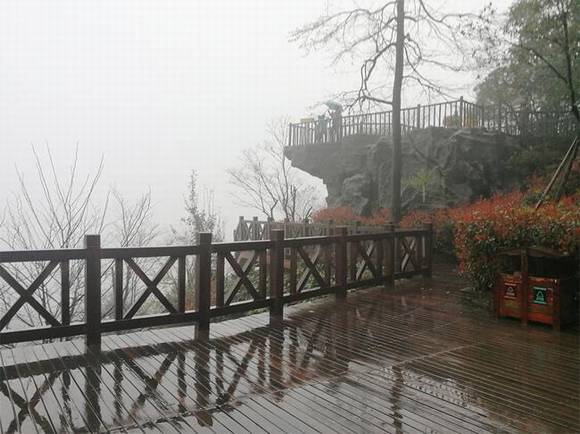 ������ɽ��ˮ����ͷɽ�뻢Ъƺ�Ĵ�˵