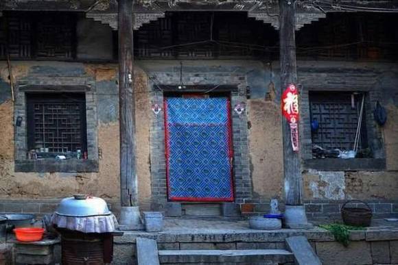 �����������Ҵ�Ժ ������ɽ���еĹŽ���Ⱥ