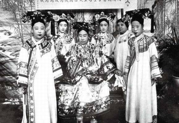 �峯�����ۻʺ� Т�����ʺ�¡ԣ̫��