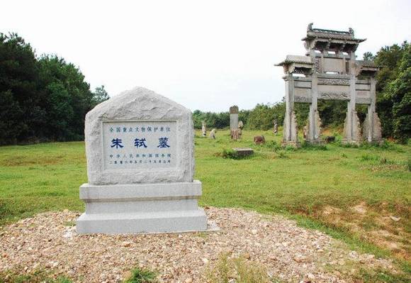 �߰�������ʦ������