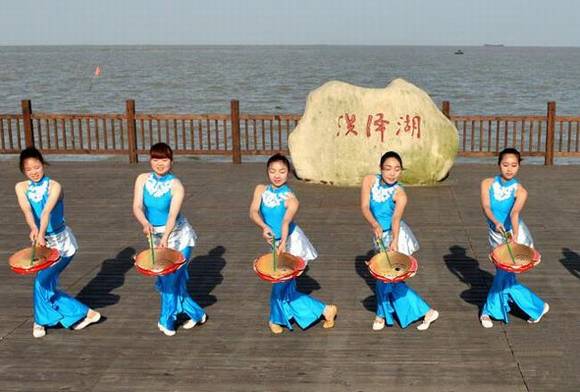 ���պ�����������