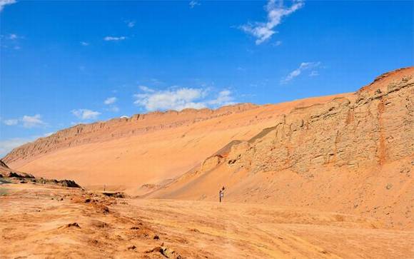 �½�����ɽ�Ĵ�˵