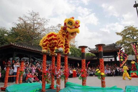 ��ɽ����