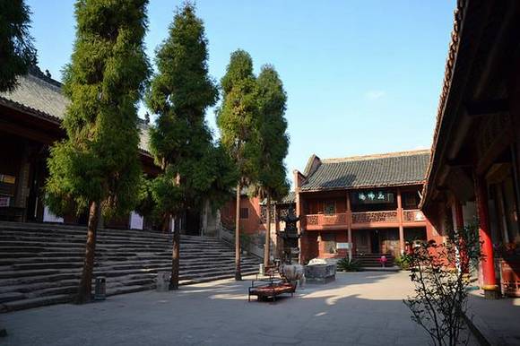 �ɶ��ƶ�ʯ�� �����������������