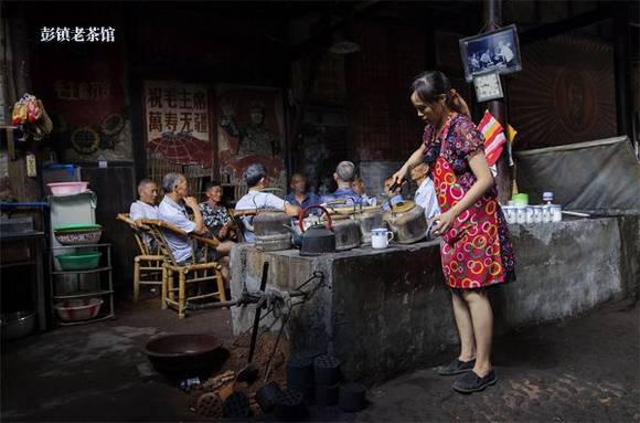 ���򣺴�����ͷ�Ļ��Ļʯ