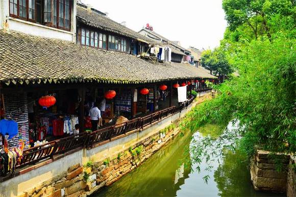 �fֱ����ˮ��Ů������صķ���