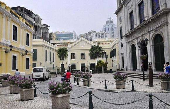 �����ڽ�����