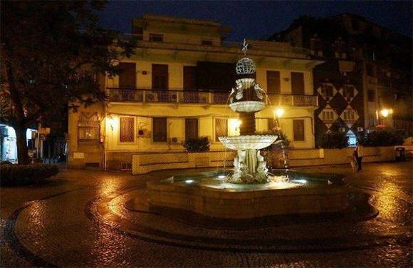 �����ڽ�����