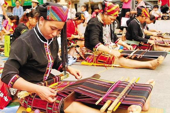 ���崫ͳ���ա���������