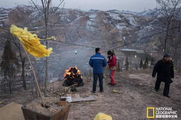 ����ʯ����¶��������ᡱ