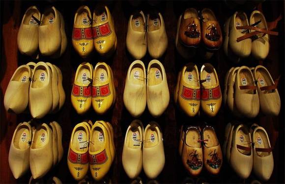 ����������ɫ